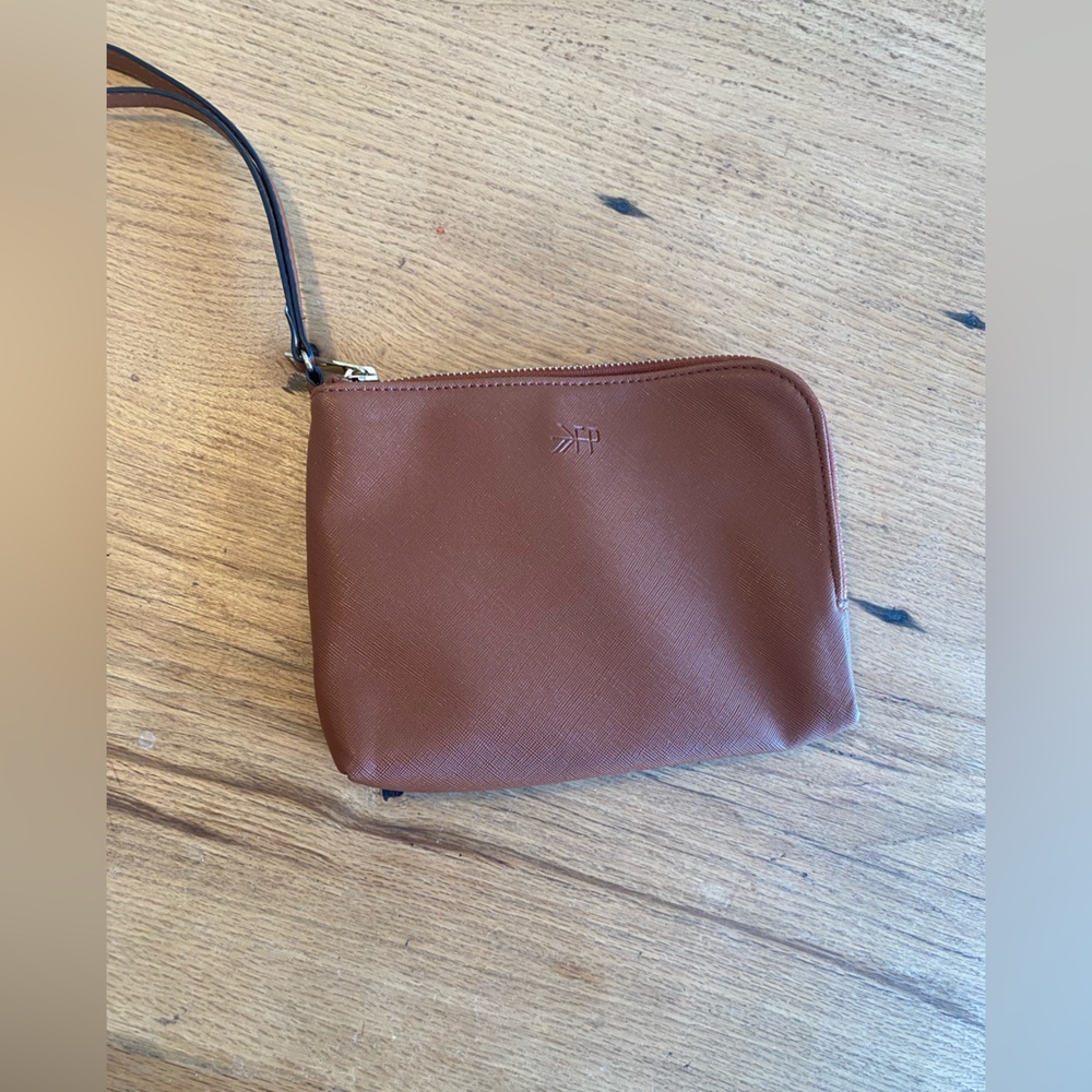 Freshly Picked Tan Wristlet Clutch Preloved‎